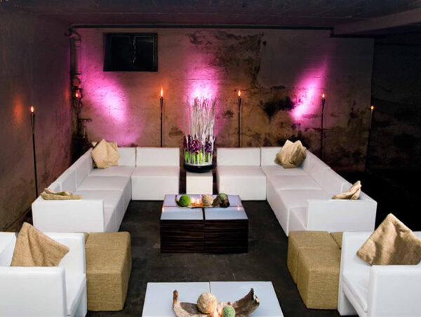 Möbel mieten & Geschirr mieten | DIFFERENT EVENTAUSSTATTUNG